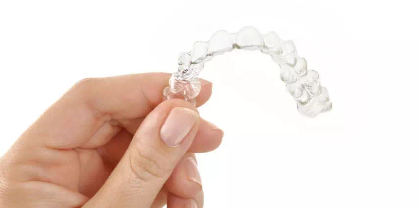 IVISALIGN VS. BRACES – WHICH IS THE RIGHT CHOICE?